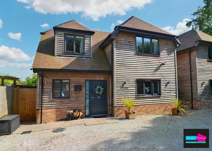 4 Bedroom Detached House For Sale In Canterbury Road, Challock, Ashford, Kent, TN25