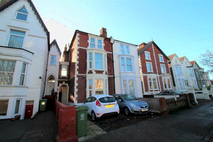 6 Bedroom Semi-Detached House To Rent In Campbell Road, Southsea, PO5