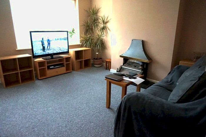 2 Bedroom Flat To Rent In Willington Street, Maidstone, ME15