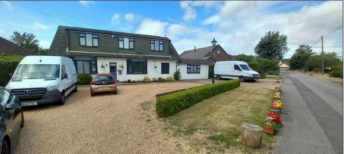 1 Bedroom Flat To Rent In Staines, Surrey, TW19