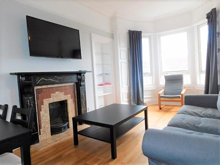 3 Bedroom Flat To Rent In , Morningside Road, Edinburgh, EH10