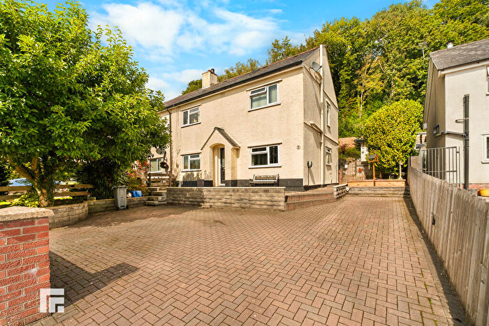5 Bedroom Semi-Detached House For Sale In Cae Lewis, Tongwynlais, Cardiff, CF15
