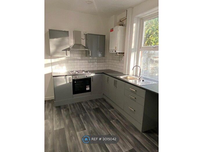 2 Bedroom Terraced House To Rent In Littlebank Street, Oldham, OL4