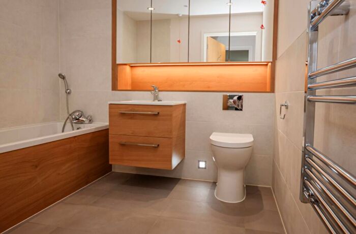 2 Bedroom Flat To Rent In Castle View Retirement Village, Helston Lane, SL4