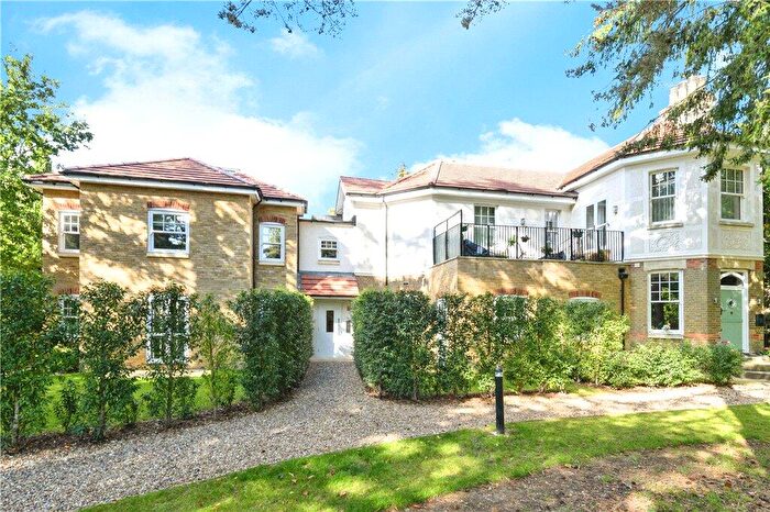 1 Bedroom Flat For Sale In Firs Road, Kenley, CR8