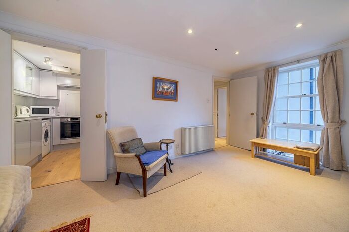 2 Bedroom Flat To Rent In Denbigh Street, London, SW1V