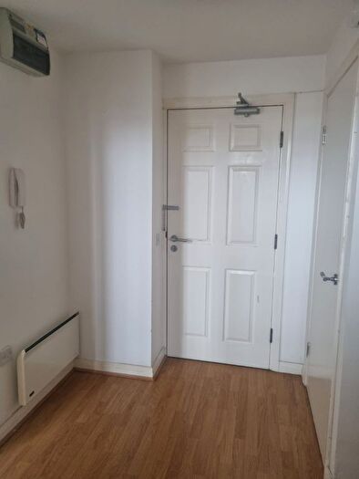 2 Bedroom Flat To Rent In Hessel Street, Salford, M50