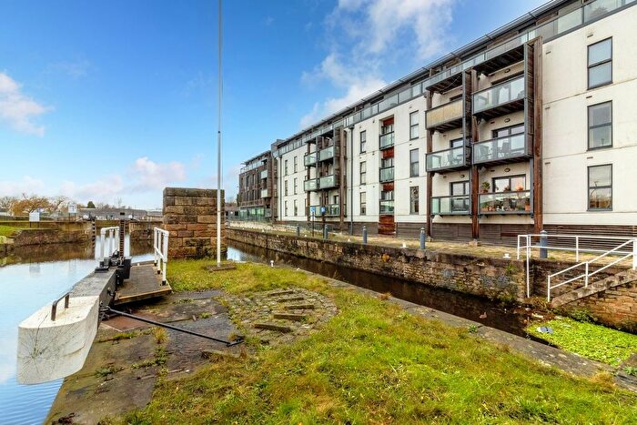2 Bedroom Flat To Rent In Navigation Walk, Wakefield, WF1