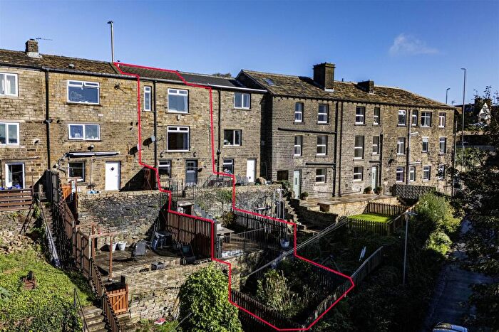 3 Bedroom Terraced House For Sale In New Hey Road, Mount, Huddersfield, HD3