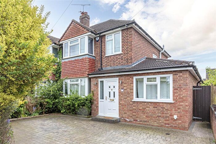 4 Bedroom Semi Detached House For Sale In Simplemarsh Road, Addlestone, Surrey, KT15
