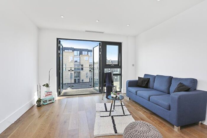 2 Bedroom Apartment To Rent In Camden High Street, Camden, London, NW1