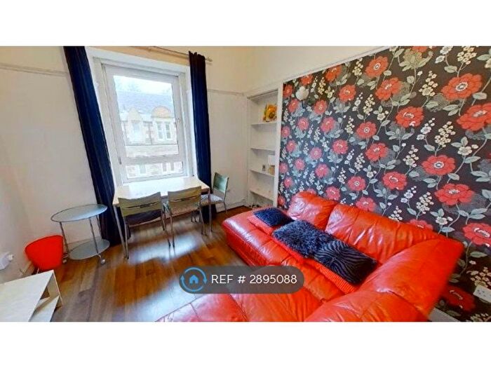 3 Bedroom Flat To Rent In Gorgie Road, Edinburgh, EH11