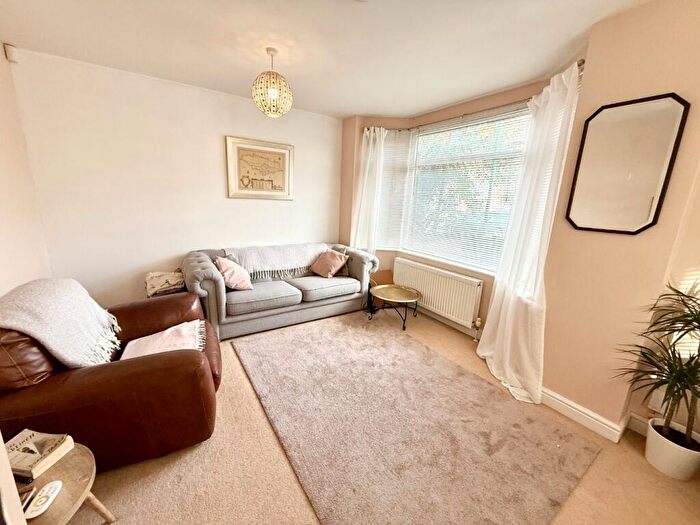 2 Bedroom Semi-Detached House To Rent In Hadbury Road, Nottingham, Nottinghamshire, NG5