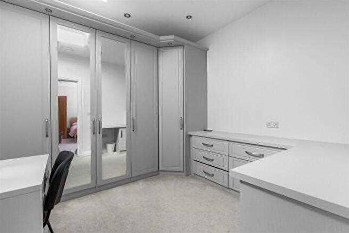 5 Bedroom Detached House To Rent In Yewhurst Road, Solihull, B91