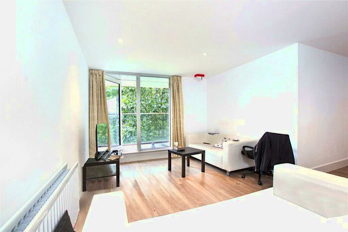 2 Bedroom Apartment To Rent In Ensign House, Rope Street, London, SE16