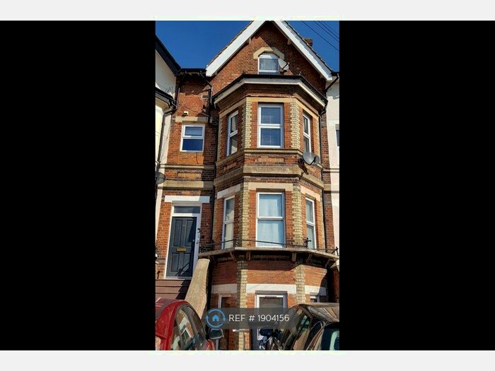 1 Bedroom Flat To Rent In St. Johns Road, Watford, WD17