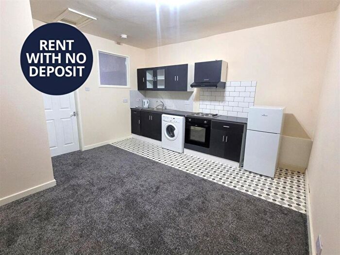 1 Bedroom Flat To Rent In Station Road, Erdington, Birmingham, West Midlands, B23