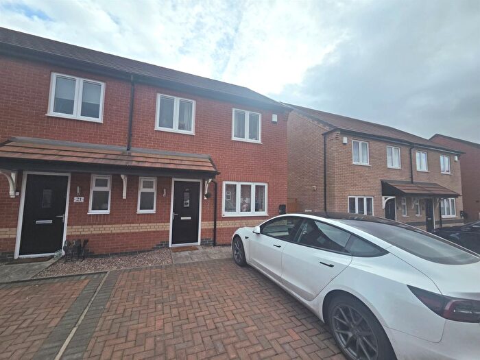3 Bedroom Detached House For Sale In South Lake Close, Bestwood Village, Nottingham, NG6