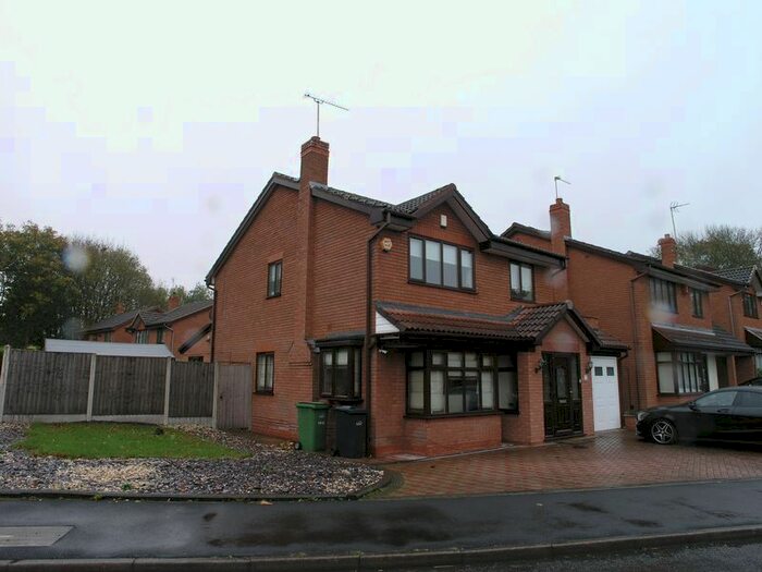3 Bedroom Detached House To Rent In Elgar Crescent, Brierley Hill, DY5