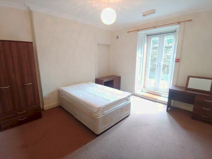 1 Bedroom Flat To Rent In Angle Park Terrace, Slateford, Edinburgh, EH11