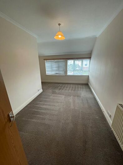 2 Bedroom Flat To Rent In Altway, Liverpool, L10