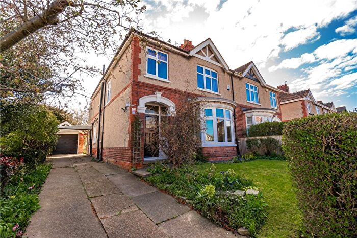 4 Bedroom Semi Detached House For Sale In Cumberland Avenue, Grimsby, Lincolnshire, DN32