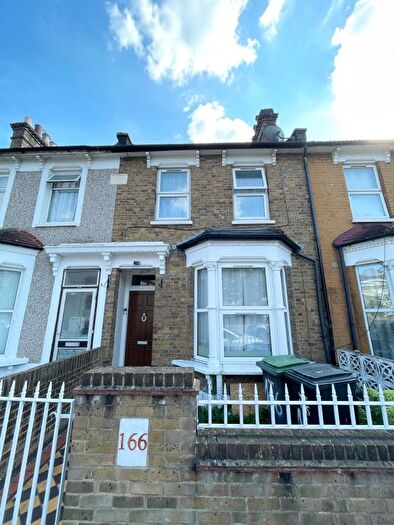 4 Bedroom Terraced House To Rent In Park Lane, London, N17