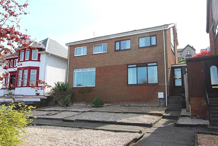 3 Bedroom Semi-Detached House For Sale In Glenpark Drive, Port Glasgow, PA14