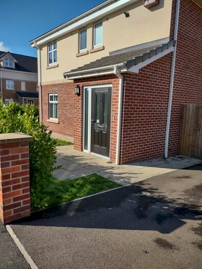 2 Bedroom Flat To Rent In Wimbourne Drive, Wythenshawe, M22