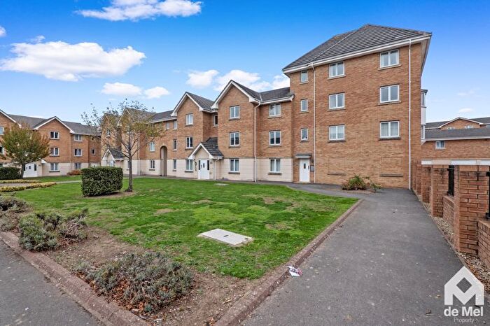 1 Bedroom Flat For Sale In Lloyd Close, Cheltenham, Gloucestershire, GL51
