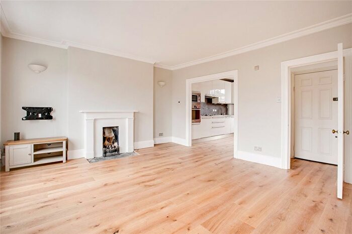 2 Bedroom Maisonette To Rent In Mornington Terrace, Camden, NW1