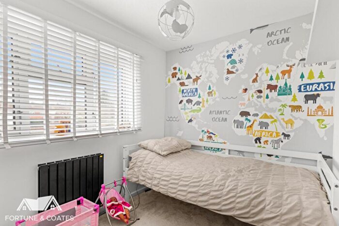 3 Bedroom Terraced House For Sale In Jerounds, Harlow, CM19