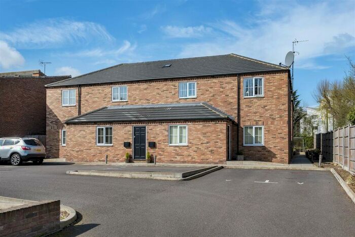 2 Bedroom Flat To Rent In Saffron House, Bedford Road, Hitchin, SG5