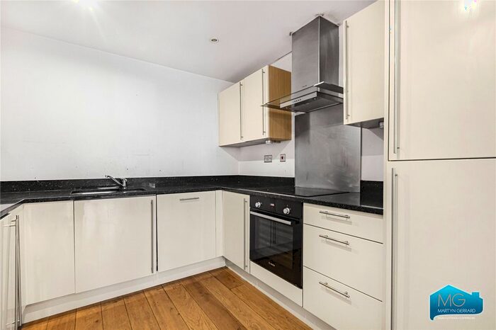 1 Bedroom Flat To Rent In Roden Court, Hornsey Lane, Highgate, N6