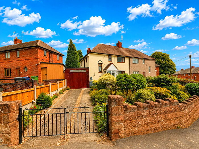 3 Bedroom Semi-Detached House For Sale In Tiled House Lane, Pensnett, Brierley Hill, DY5