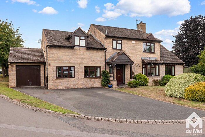 5 Bedroom Detached House For Sale In Close Field, Gretton, GL54