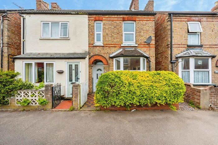 2 Bedroom Semi-Detached House For Sale In King Street, Kempston, Bedford, Bedfordshire, MK42