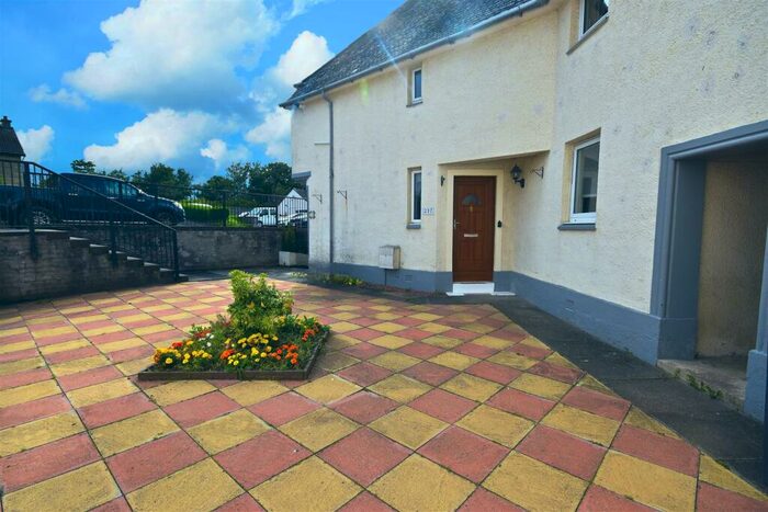 3 Bedroom Flat To Rent In Dumbarton Road, Old Kilpatrick, G60