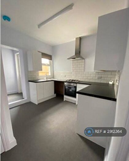 2 Bedroom Terraced House To Rent In Fernbrook Avenue, Southend-On-Sea, SS1