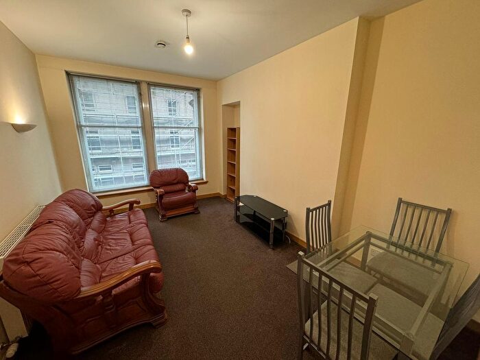 2 Bedroom Flat To Rent In A, Whitehall Crescent, Dundee, DD1