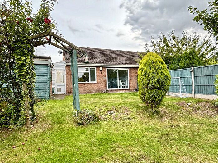 2 Bedroom Semi-Detached Bungalow For Sale In Beaufort Close, Desford, Leicester, Leicestershire., LE9