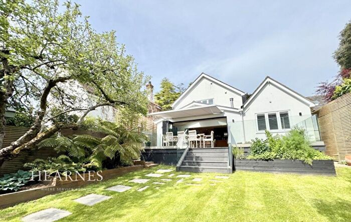 4 Bedroom Detached House For Sale In Muscliffe Lane, Throop, Bournemouth, BH9
