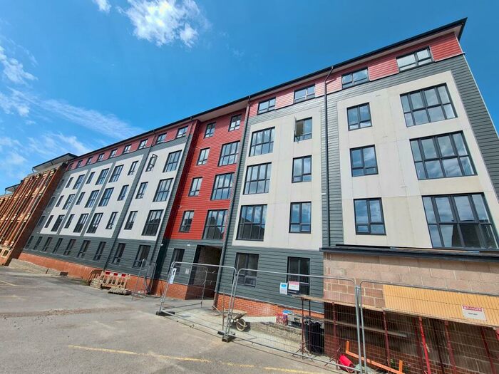 1 Bedroom Flat To Rent In Yeovil Town Centre, BA20