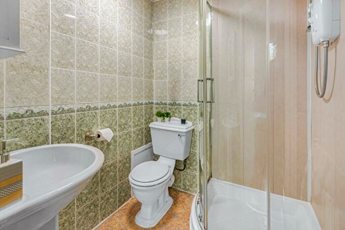 1 Bedroom Flat To Rent In Vinery Road, Leeds, LS4