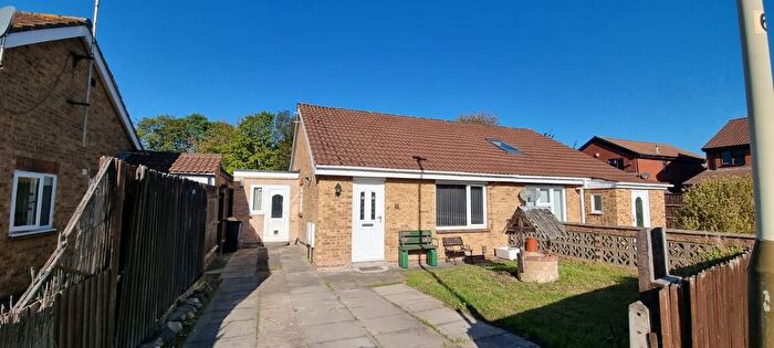 2 Bedroom Bungalow To Rent In Barnes Close, Leicester, LE4