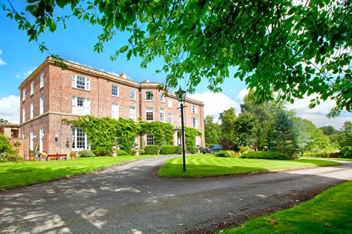 2 Bedroom Flat For Sale In Dinsdale Park, Middleton St. George, Darlington, DL2