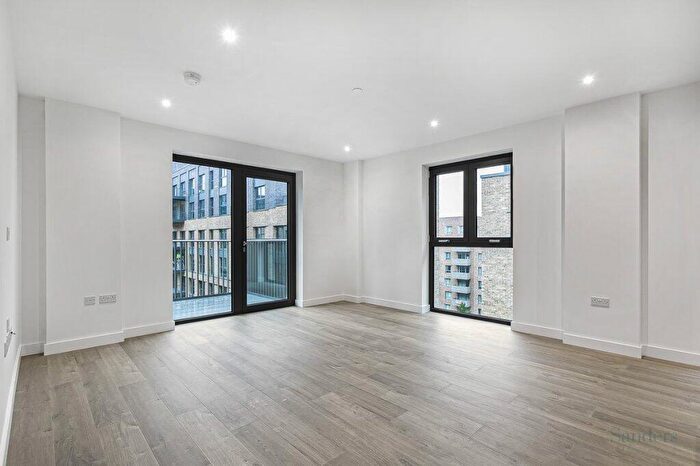 2 Bedroom Flat To Rent In Anax Street, Woodberry Down, London, N4