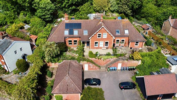 3 Bedroom Terraced House For Sale In Castle Street, Woodbridge, IP12