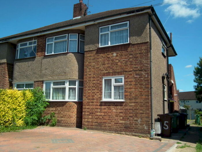 2 Bedroom Maisonette To Rent In Glenwood Close, Harrow, HA1