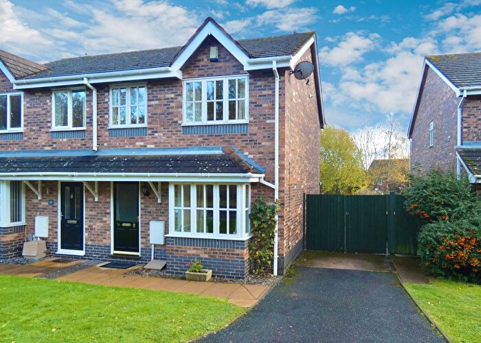 3 Bedroom Semi Detached House To Rent In Suffolk Way, Horsehay, TF4